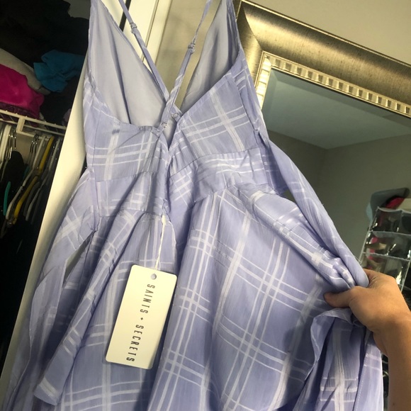 NWT ruffled cross-back romper - Picture 3 of 5